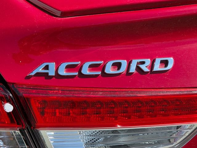 Used 2018 Honda Accord Sport image 8