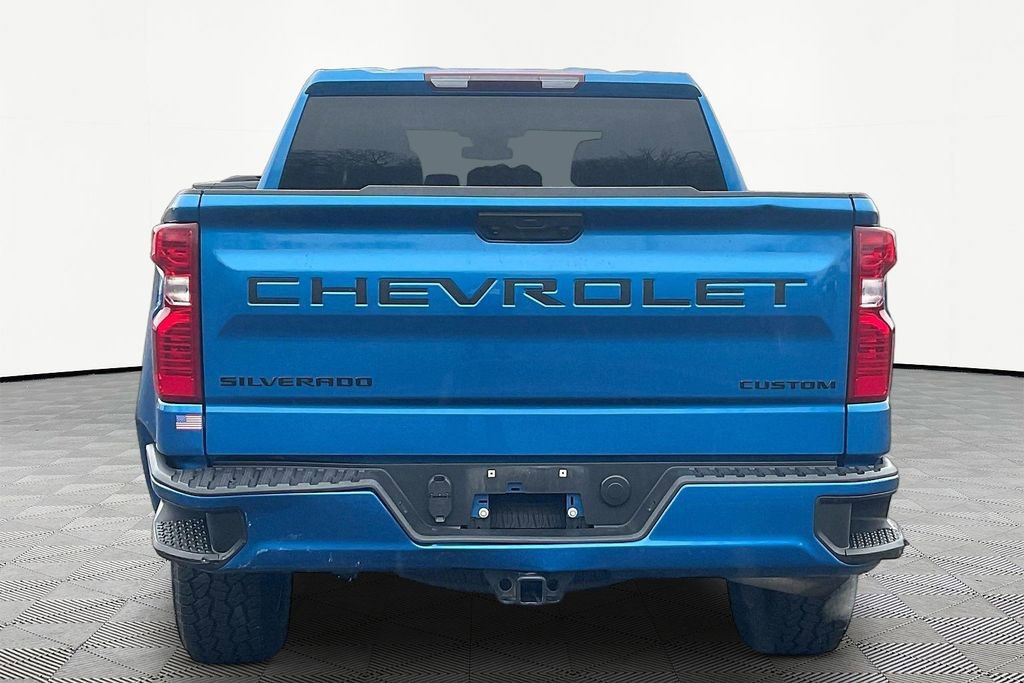 Used 2022 Chevrolet Silverado 1500 Custom w/ LPO, Dark Essentials Package image 6