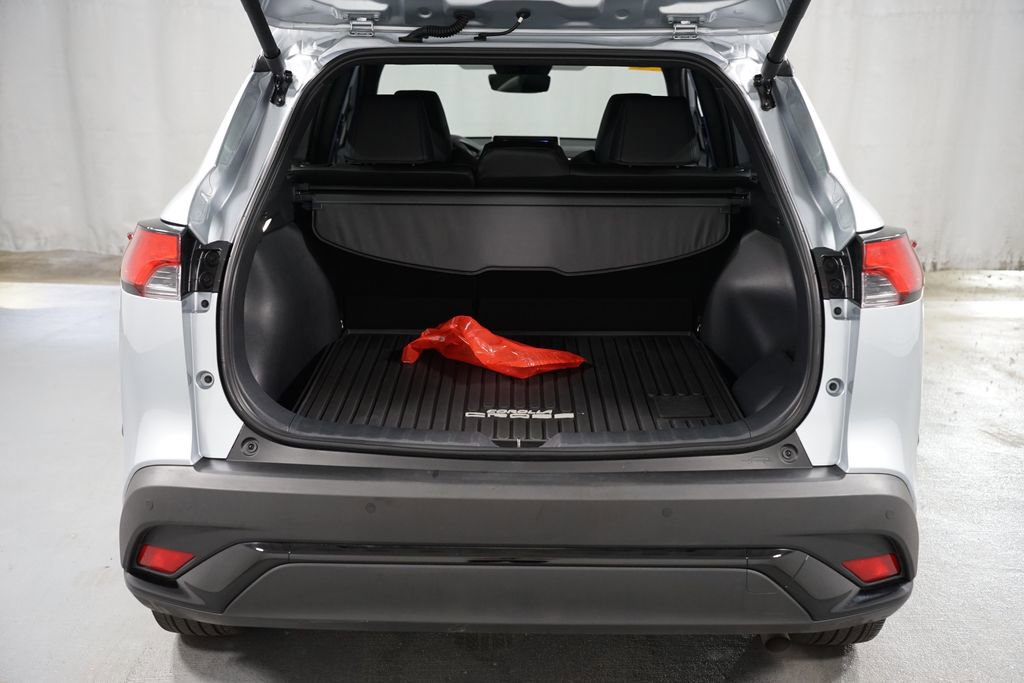 Used 2025 Toyota Corolla Cross AWD Hybrid w/ Convenience Package image 38