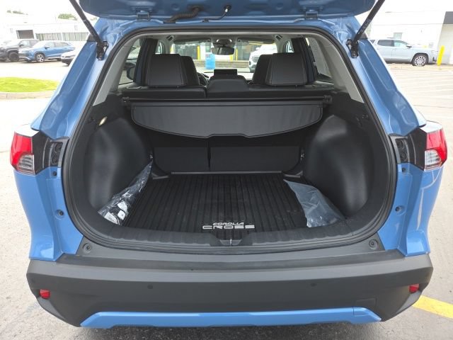 Used 2026 Toyota Corolla Cross XLE FWD image 24