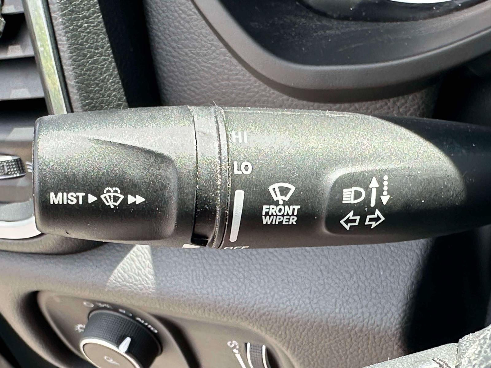Used 2024 RAM 1500 Laramie AWD/4WD image 22