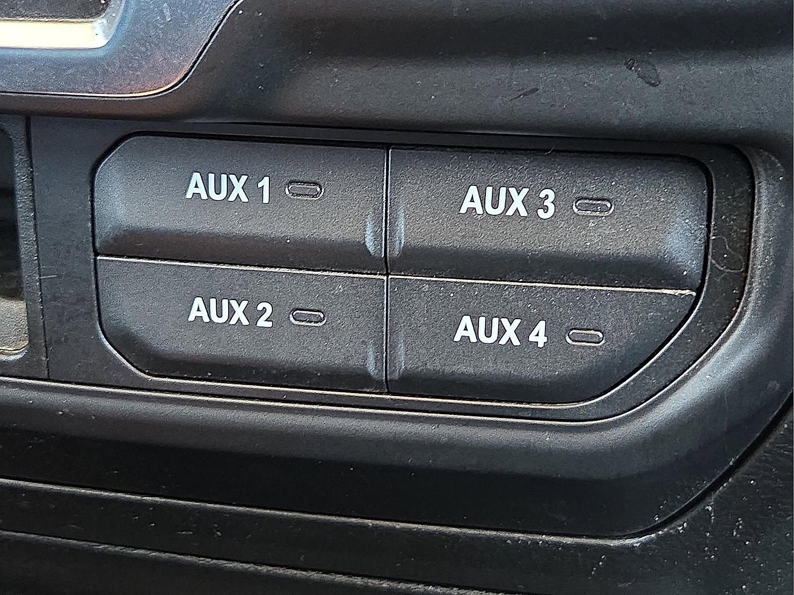 Used 2023 Jeep Wrangler Sport S image 19