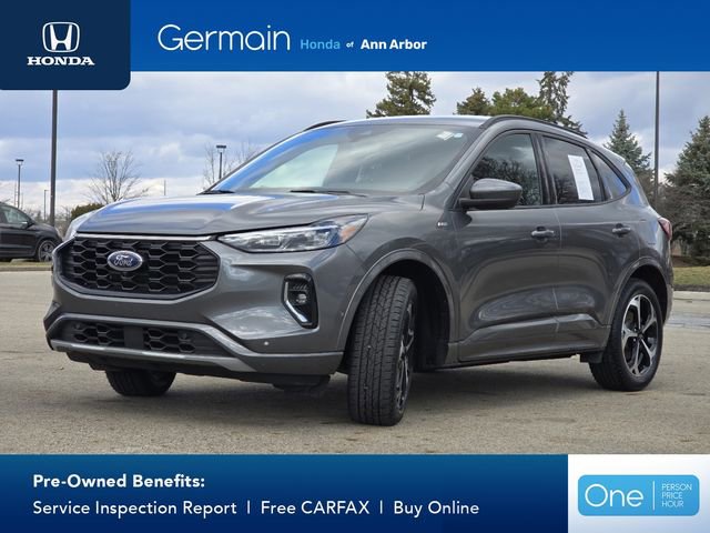 Used 2023 Ford Escape ST-Line Elite w/ Premium Technology Package image 14
