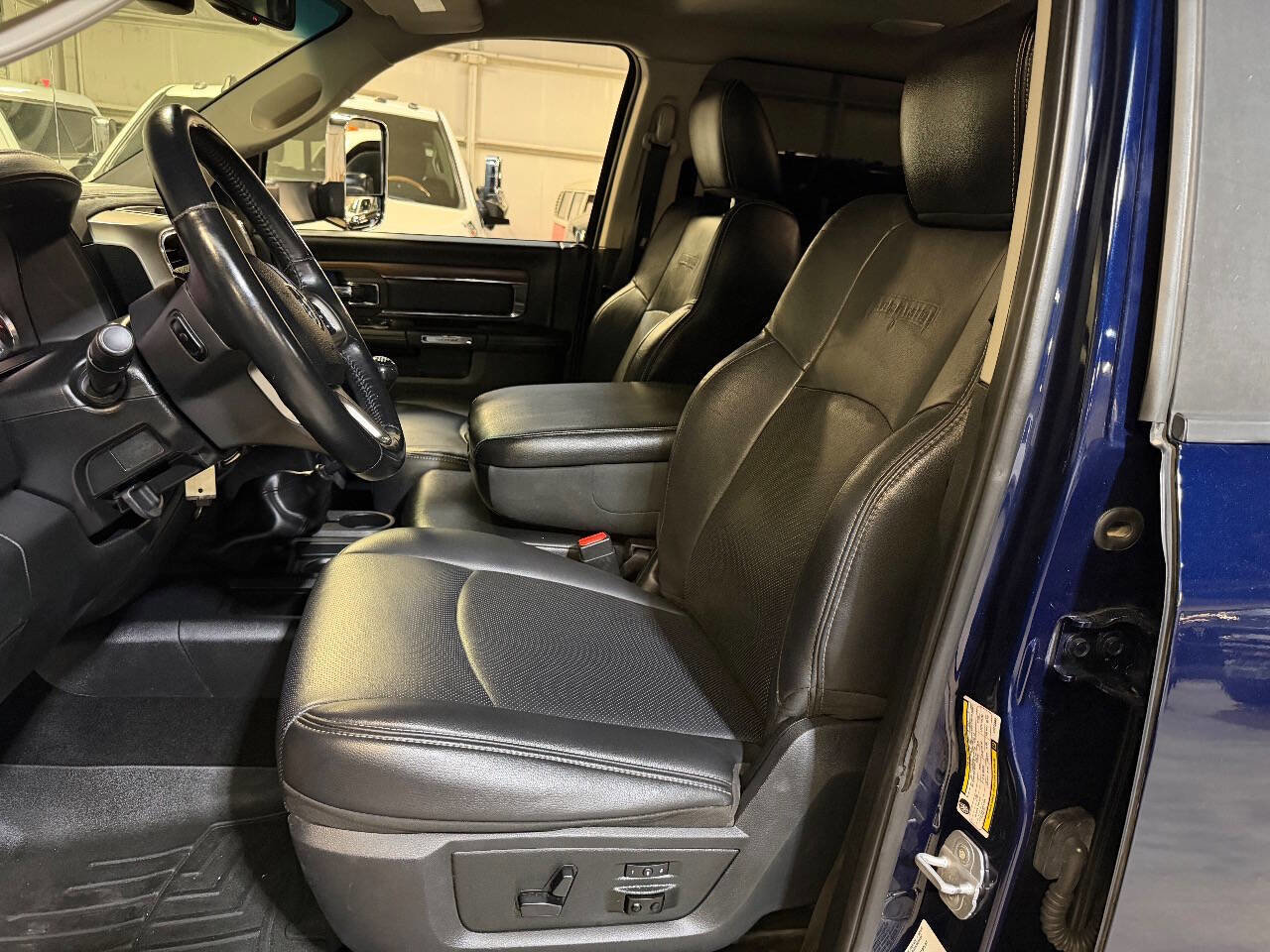 Used 2014 RAM 3500 Laramie w/ Cold Weather Group AWD/4WD image 4