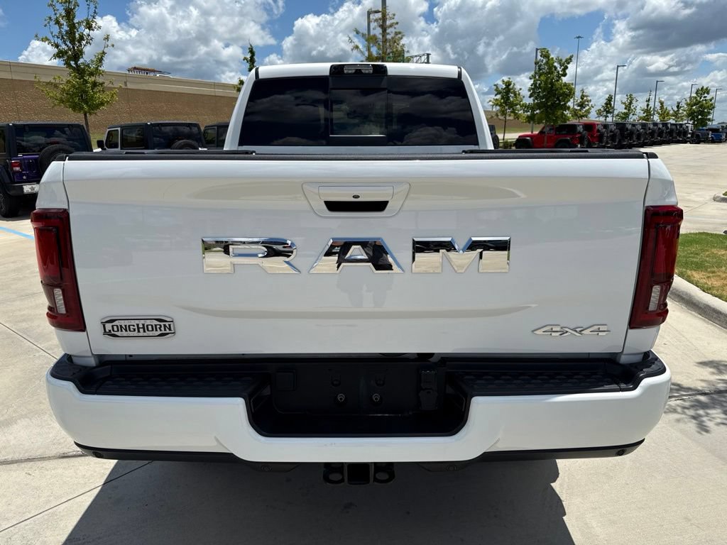 Used 2025 RAM 2500 Limited AWD/4WD image 4