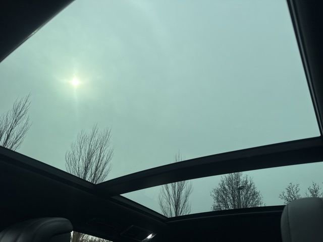 Used 2021 Land Rover Range Rover Sport HST image 32