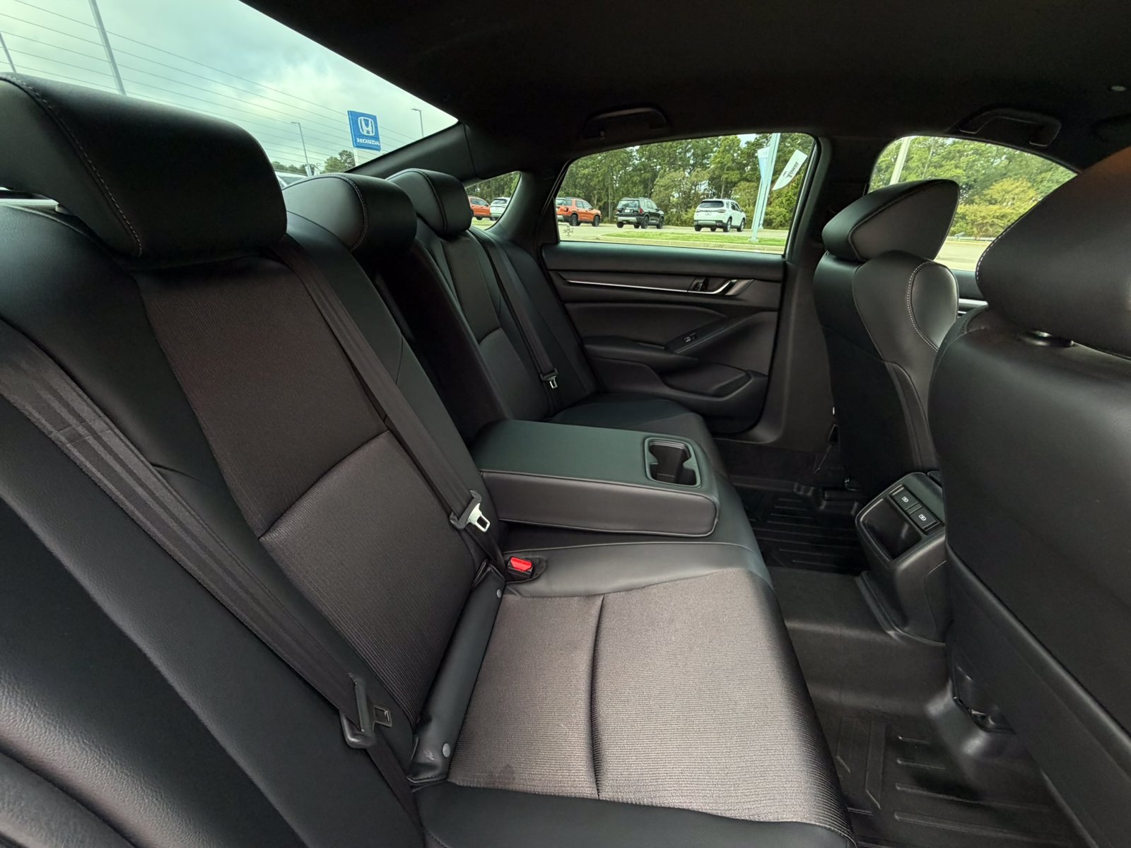 Used 2022 Honda Accord Sport image 28
