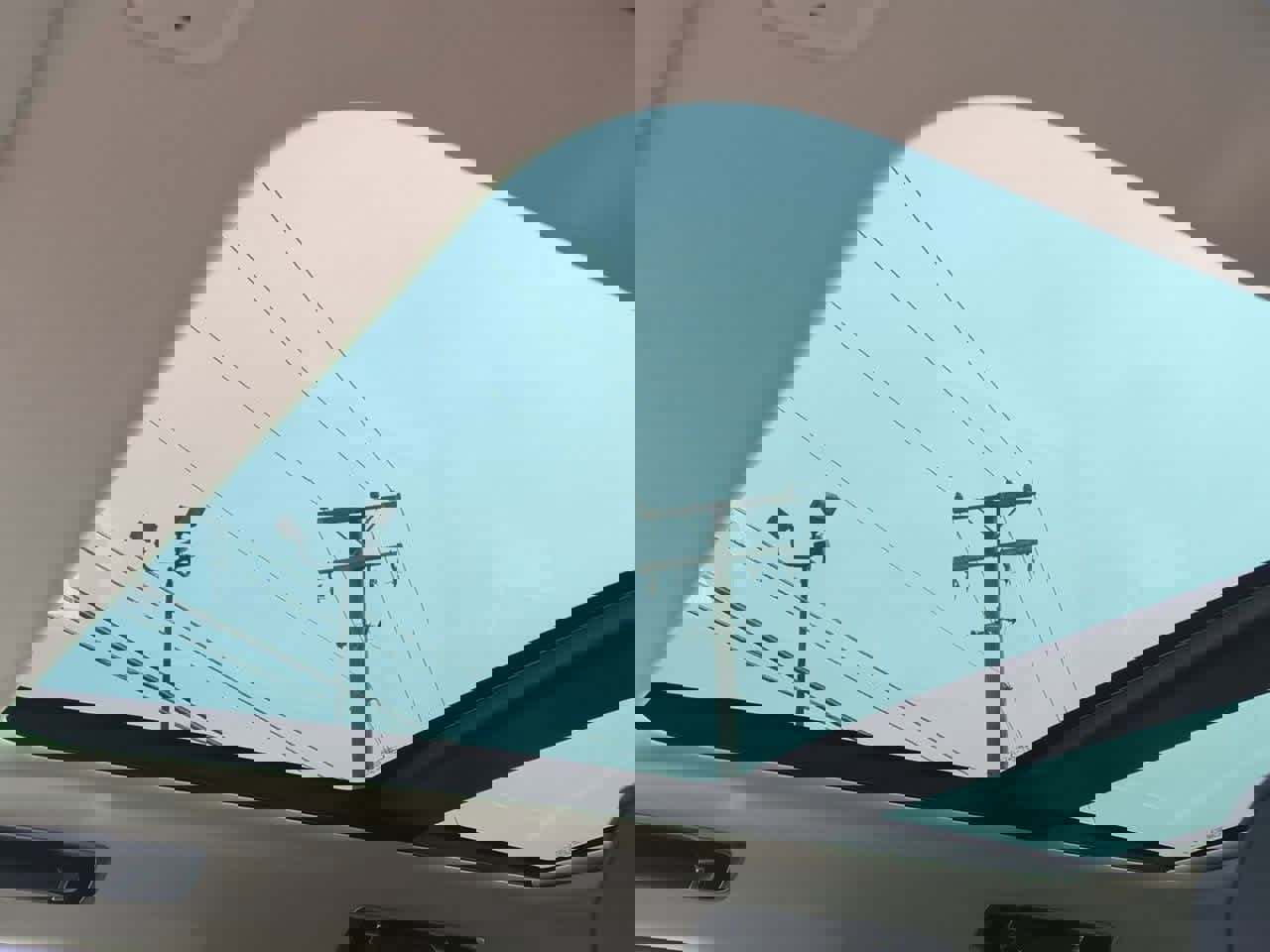 Certified 2024 Land Rover Range Rover SE image 18