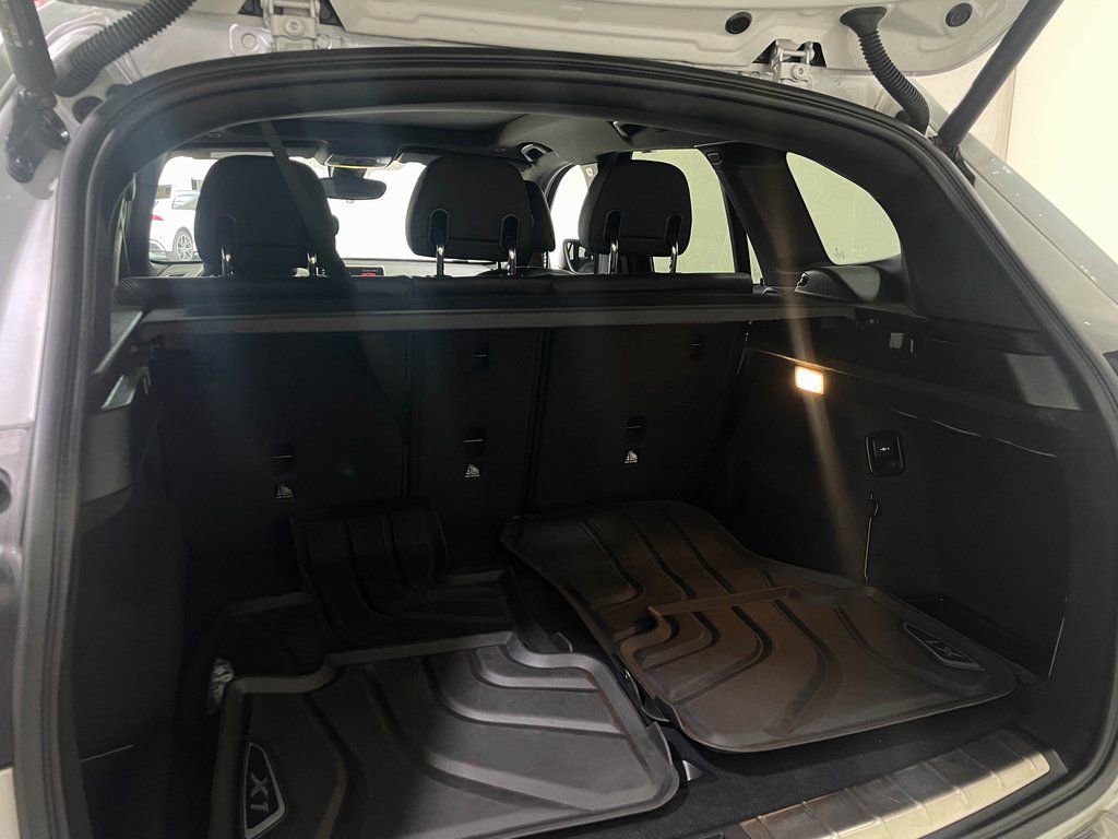 Used 2020 BMW X1 xDrive28i image 40