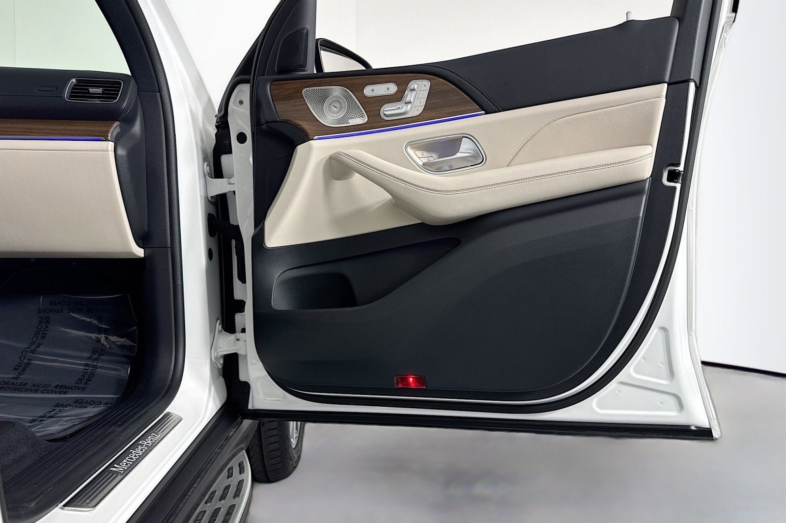 Certified 2025 Mercedes-Benz GLS 580 4MATIC image 25