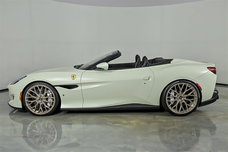 Used 2019 Ferrari Portofino RWD image 7