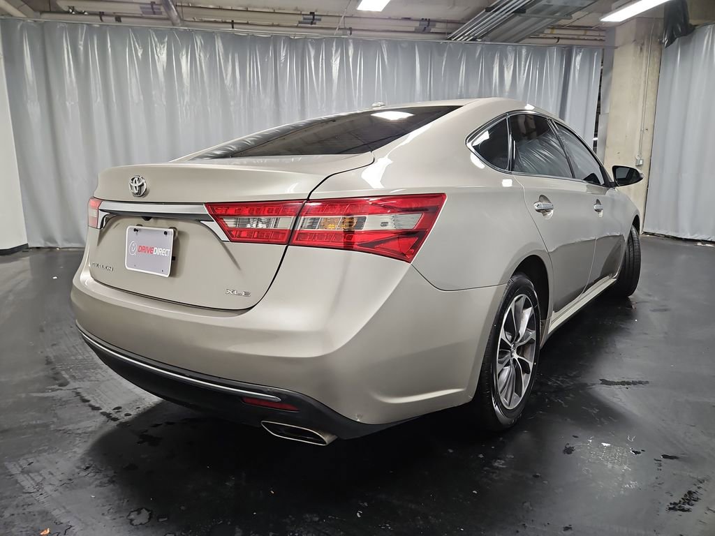 Used 2016 Toyota Avalon XLE Premium image 8