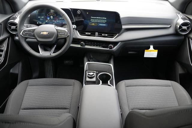 New 2026 Chevrolet Equinox LT image 2