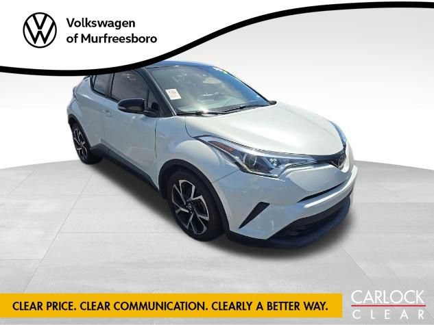 Used 2019 Toyota C-HR XLE FWD image 3