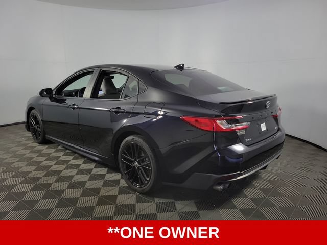 Used 2025 Toyota Camry SE FWD image 6