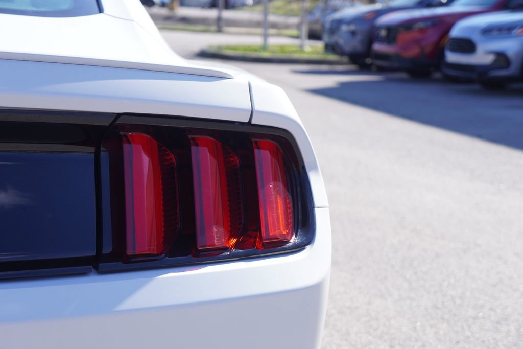 Used 2017 Ford Mustang EcoBoost image 8