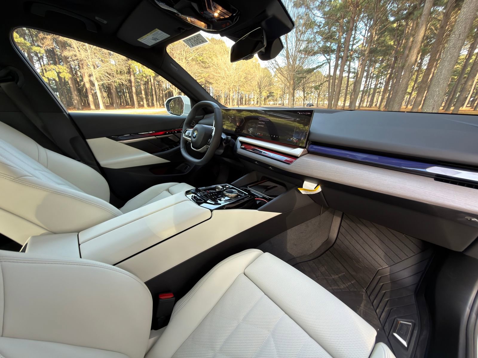 New 2026 BMW 530i w/ Premium Package image 19