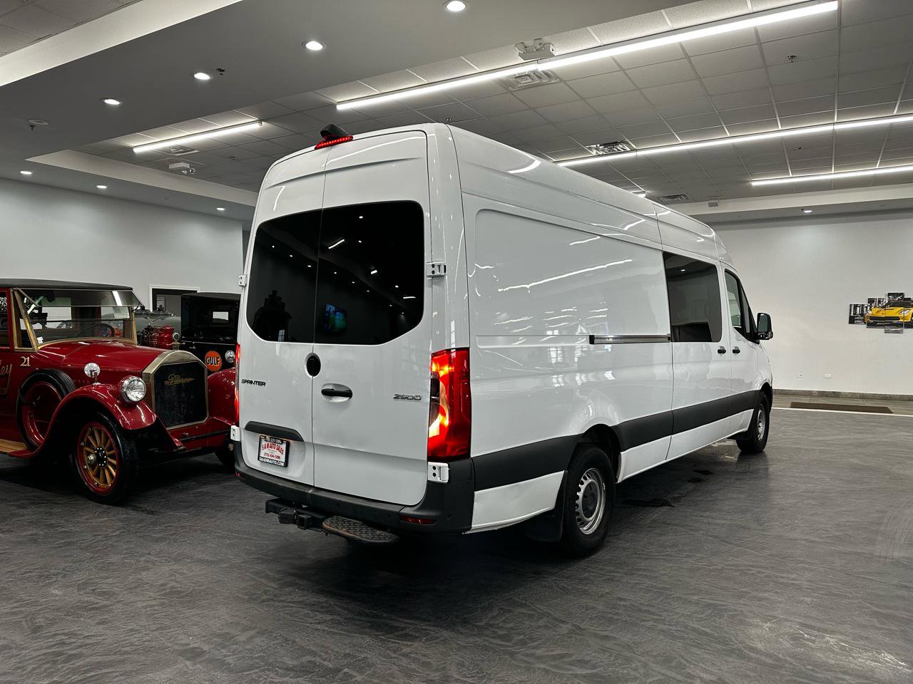 Used 2024 Mercedes-Benz Sprinter 2500 image 5