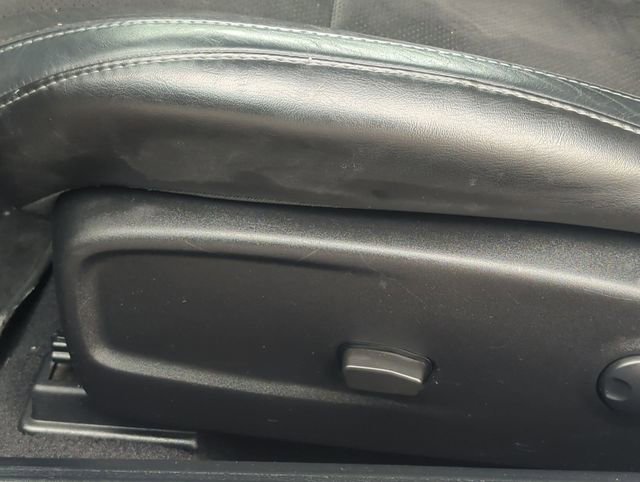 Used 2022 Dodge Challenger R/T w/ Plus Package image 20