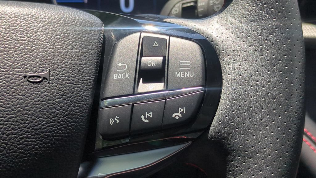 Used 2025 Ford Explorer ST-Line AWD/4WD image 21