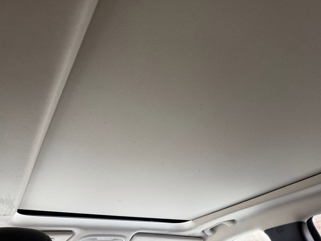 Used 2018 Jeep Cherokee Limited image 14