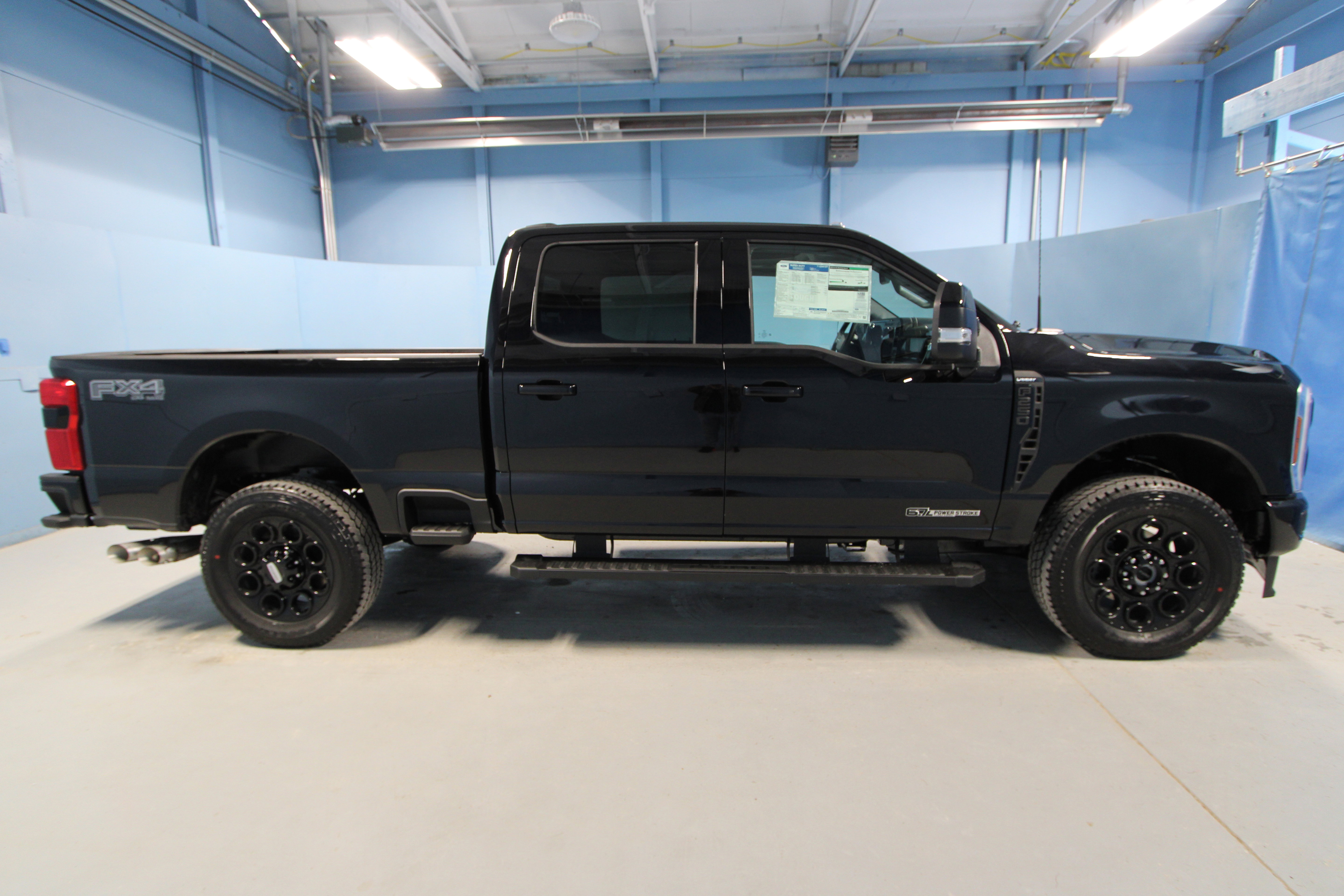 New 2025 Ford F250 Lariat w/ Lariat Ultimate Package AWD/4WD image 36