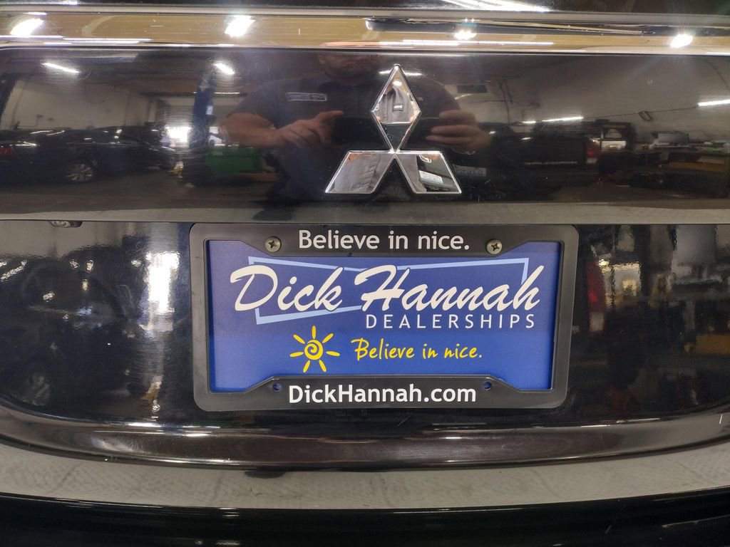 Used 2018 Mitsubishi Outlander ES image 16