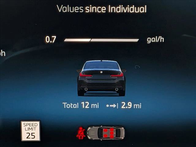 Used 2026 BMW 330i Sedan w/ Premium Package image 10