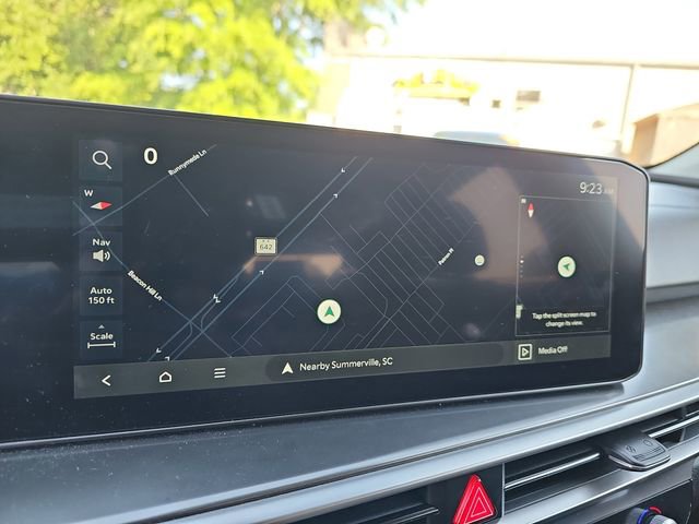 Used 2024 Kia Sorento S w/ Panoramic Sunroof Package image 19