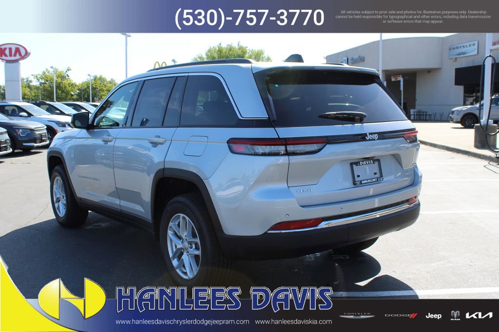 New 2026 Jeep Grand Cherokee Laredo X AWD/4WD image 9