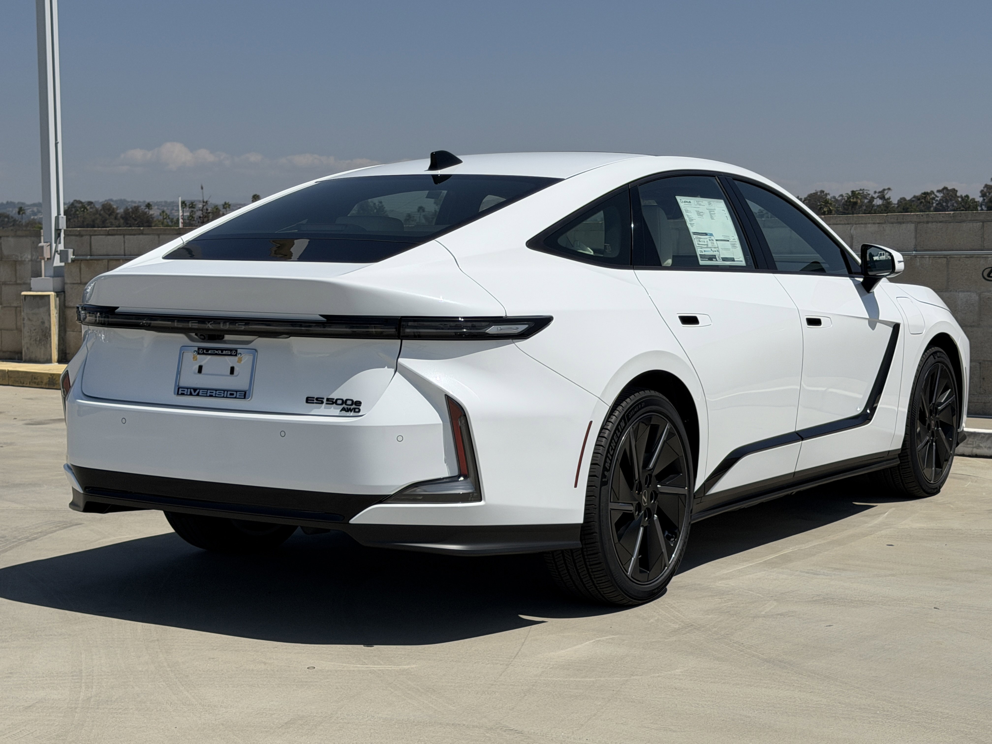 New 2026 Lexus ES 500e AWD/4WD image 9