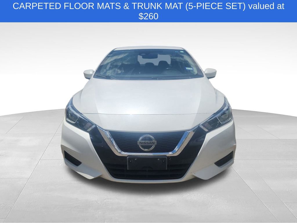 Used 2022 Nissan Versa SV FWD image 2