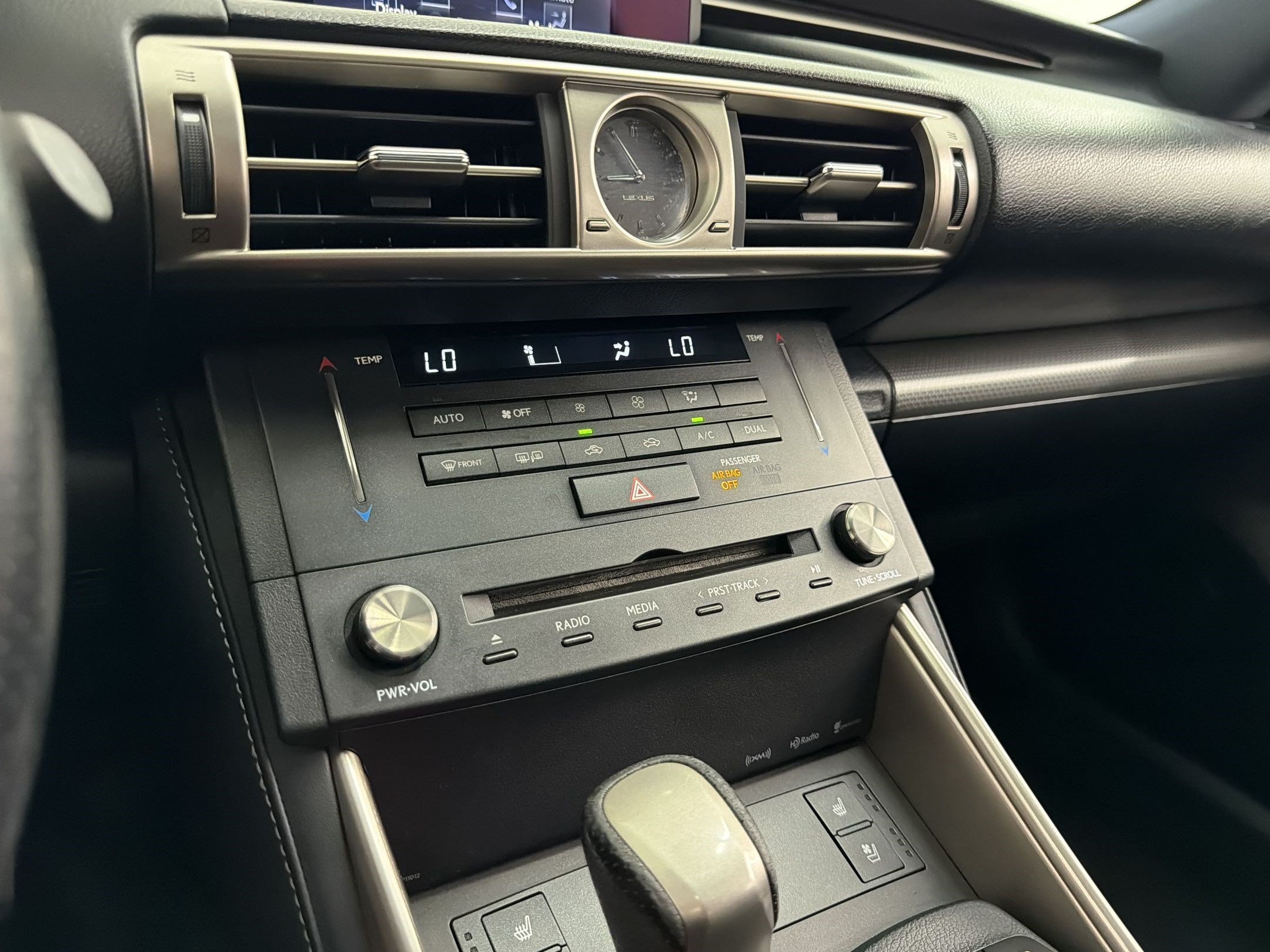 Used 2016 Lexus IS 200t w/ F Sport Package RWD image 20