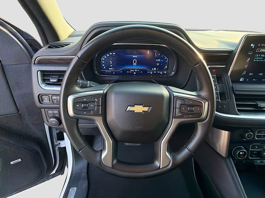 Used 2024 Chevrolet Suburban LT image 40