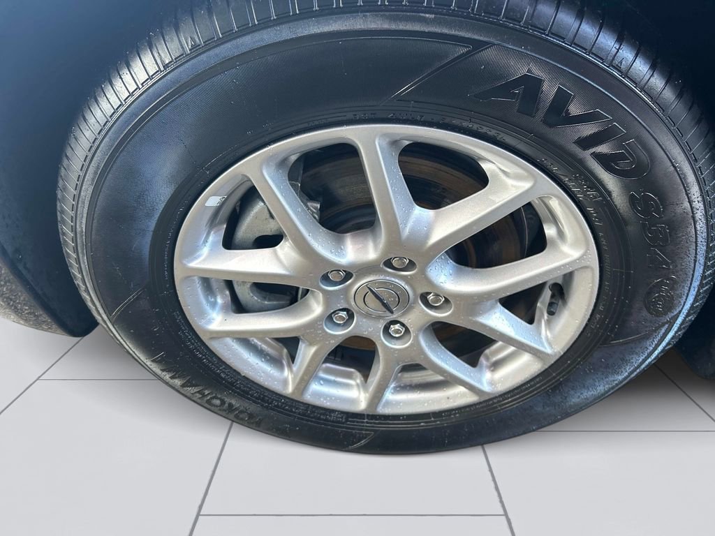 Used 2024 Chrysler Pacifica Touring-L image 9