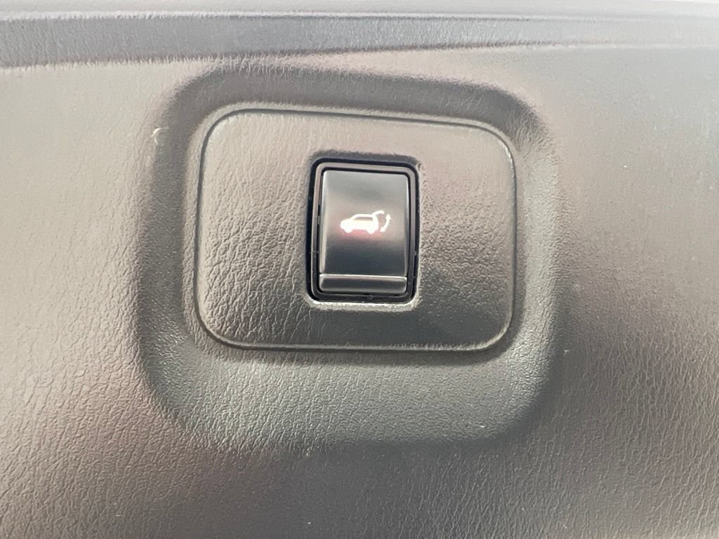 Used 2019 Nissan Pathfinder SL w/ SL Premium Package AWD/4WD image 15