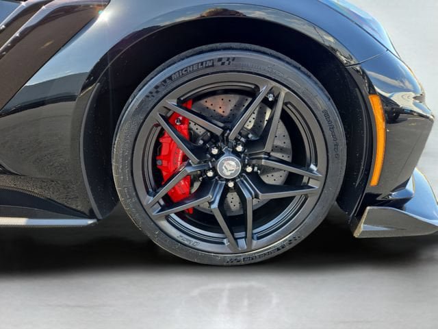 Used 2019 Chevrolet Corvette ZR1 RWD image 34