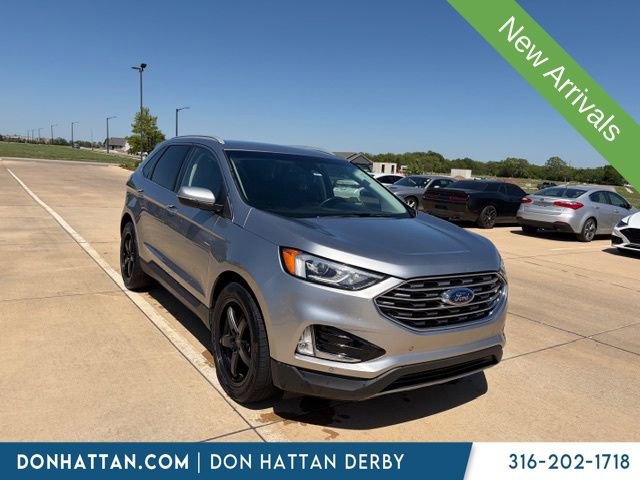 Used 2020 Ford Edge Titanium AWD/4WD image 2