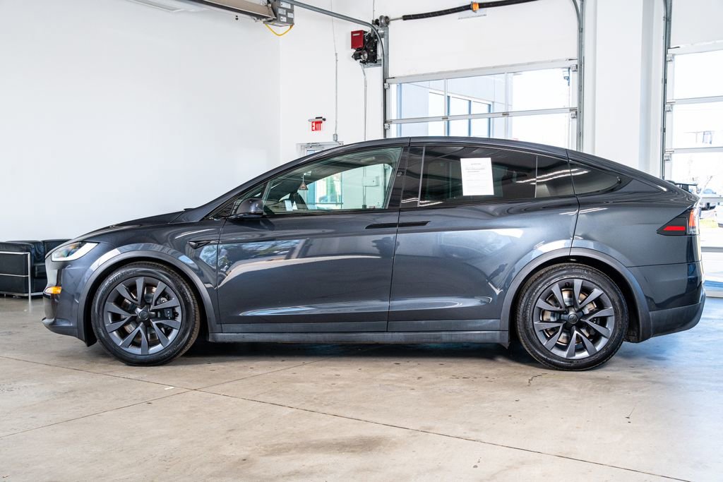 Used 2024 Tesla Model X image 8