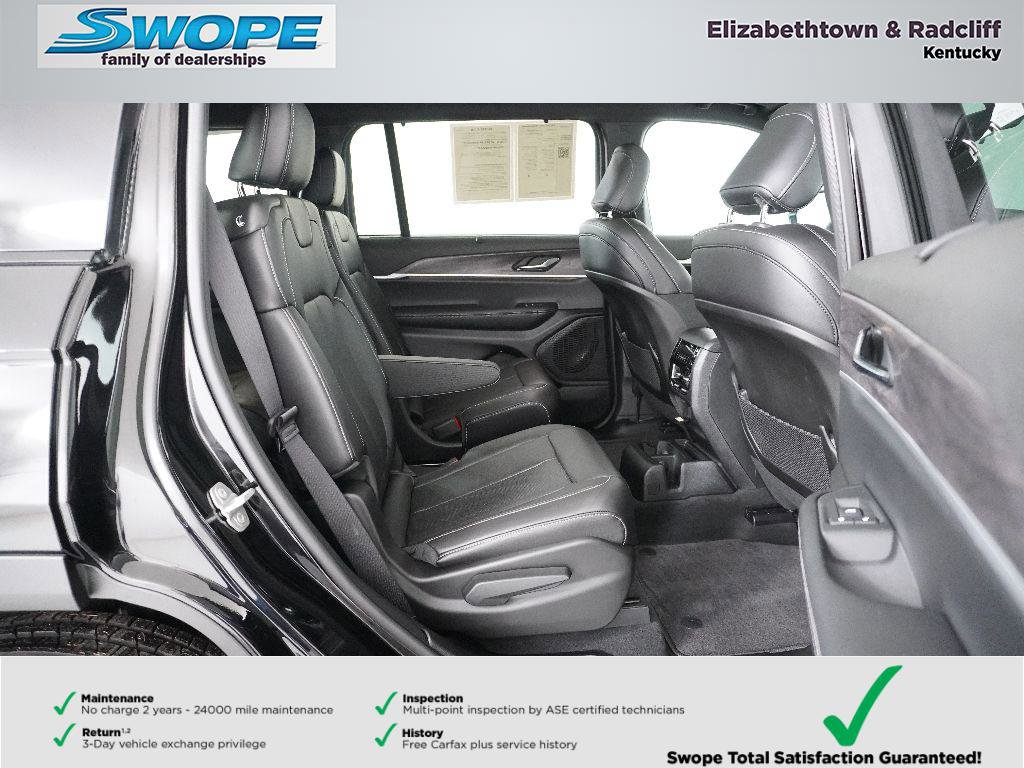 Certified 2025 Jeep Grand Cherokee L Limited w/ Luxury Tech Group II image 11