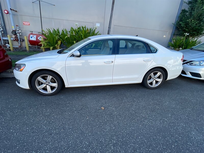 Used 2015 Volkswagen Passat 1.8T Limited Edition FWD image 1