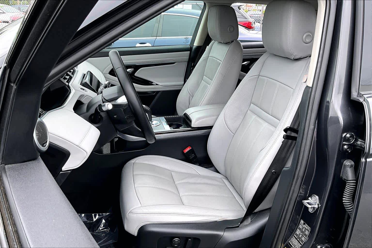 Used 2020 Land Rover Range Rover Evoque SE AWD/4WD image 8