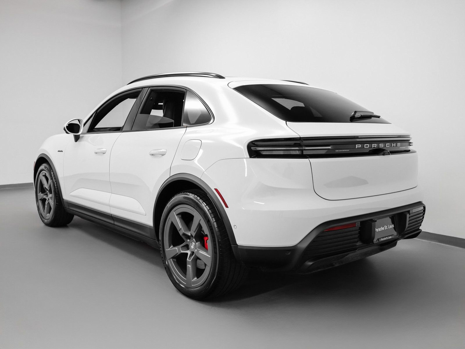 Certified 2025 Porsche Macan 4S Electric image 3
