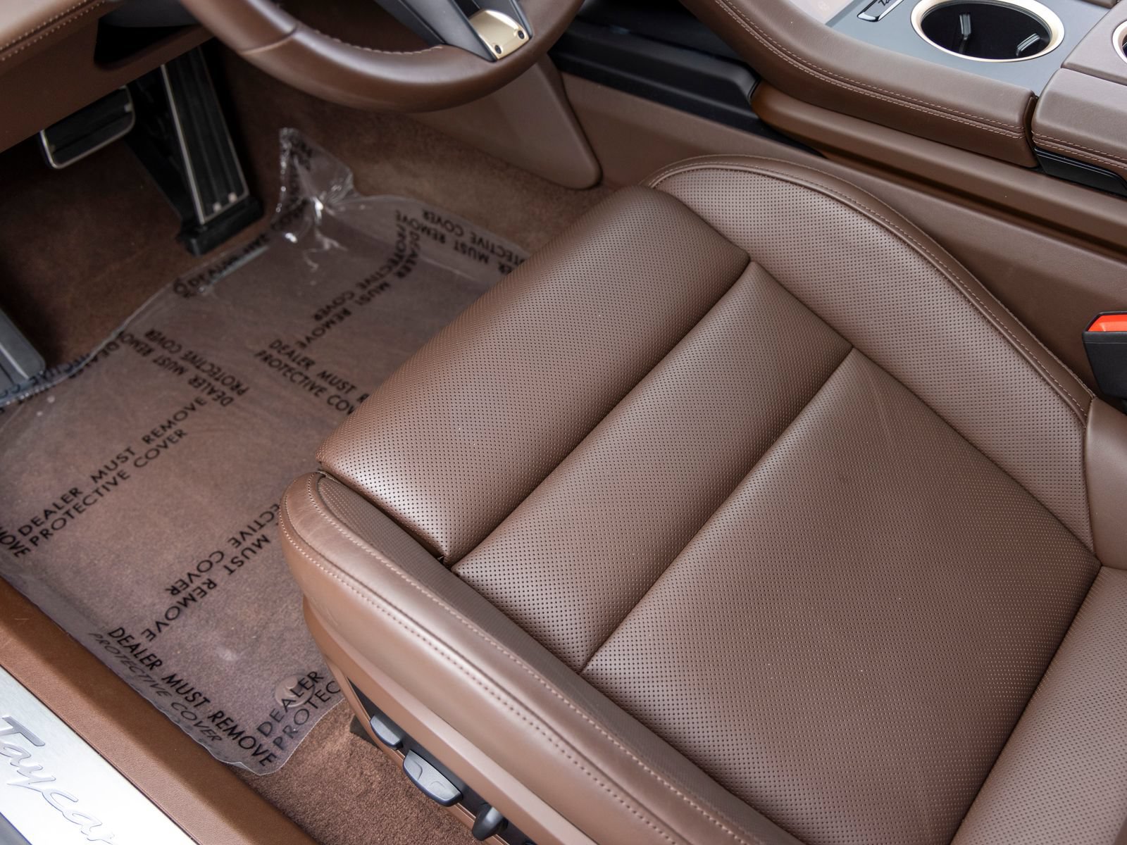 Certified 2025 Porsche Taycan AWD/4WD image 32