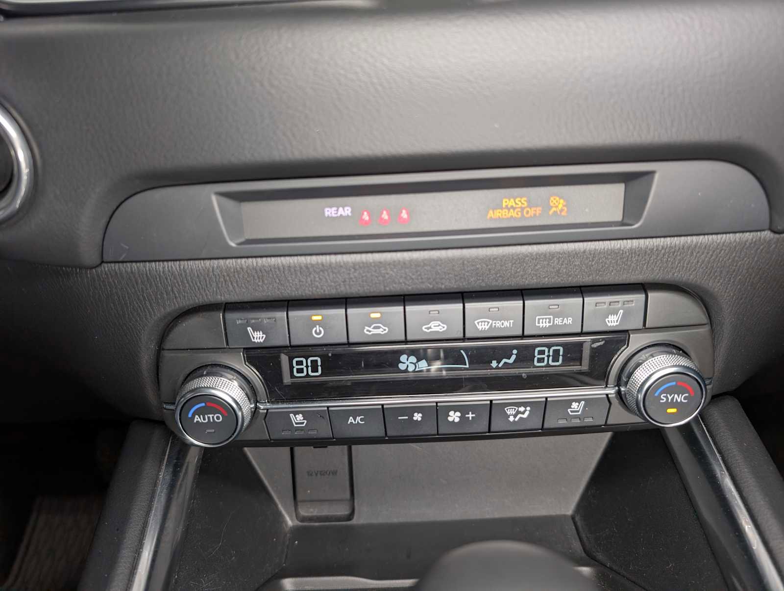 Certified 2024 MAZDA CX-5 Carbon Edition image 31