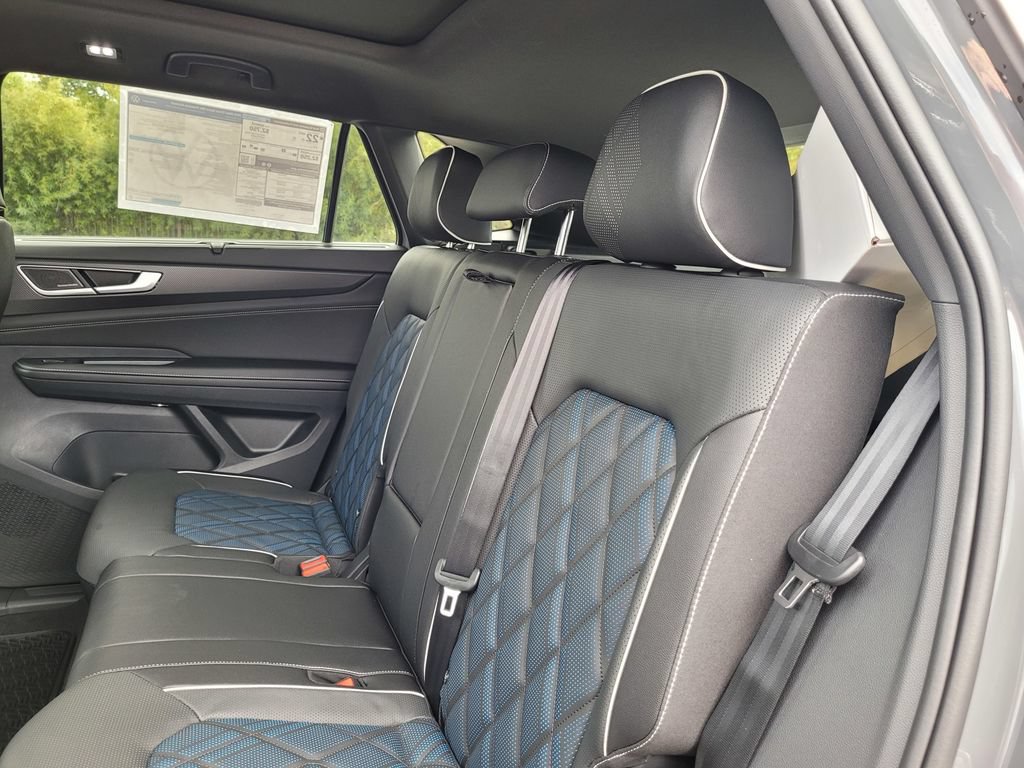 New 2026 Volkswagen Atlas Cross Sport SEL Premium R-Line AWD/4WD image 13