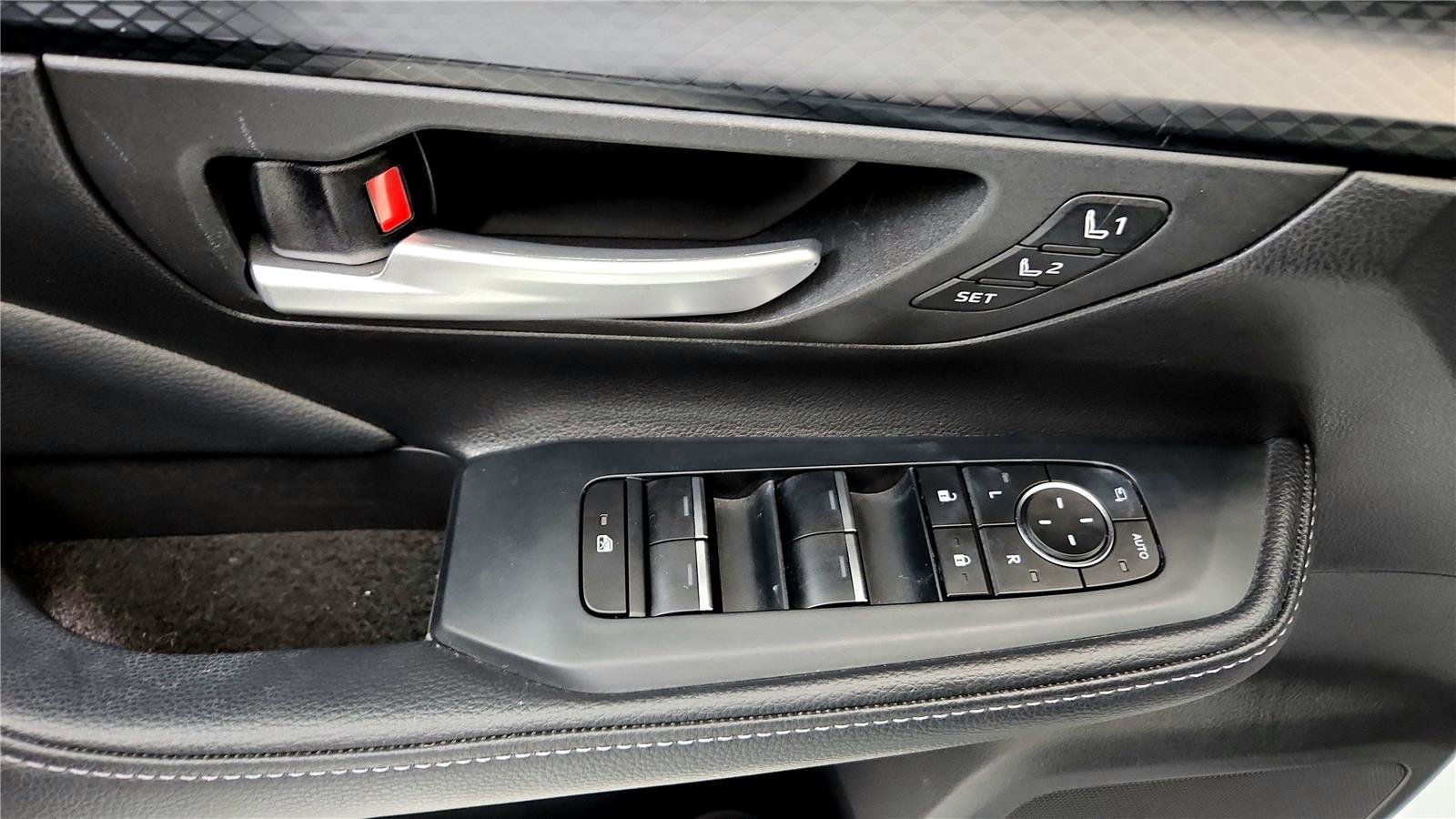 Used 2024 Toyota Grand Highlander AWD Hybrid image 24