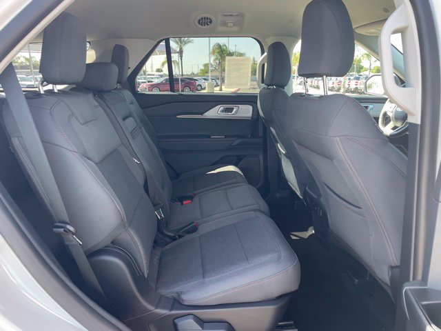 New 2026 Ford Explorer Active RWD image 25