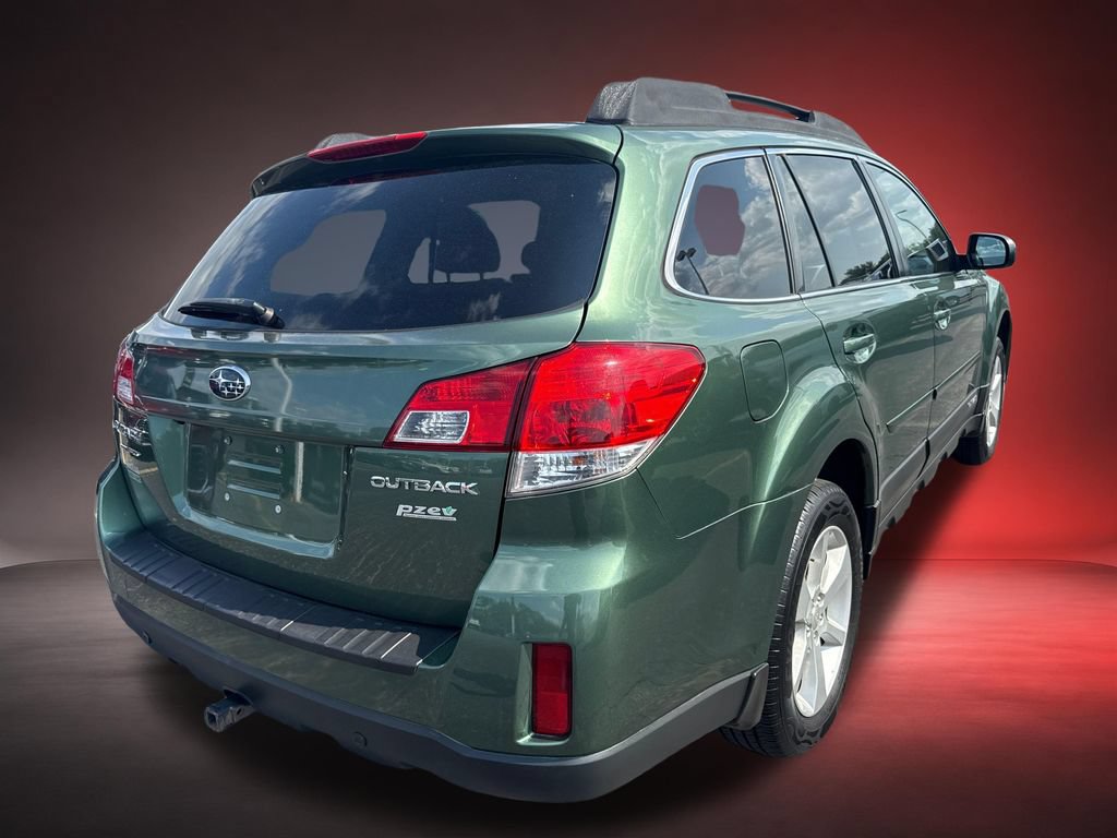 Used 2013 Subaru Outback 2.5i Premium AWD/4WD image 4