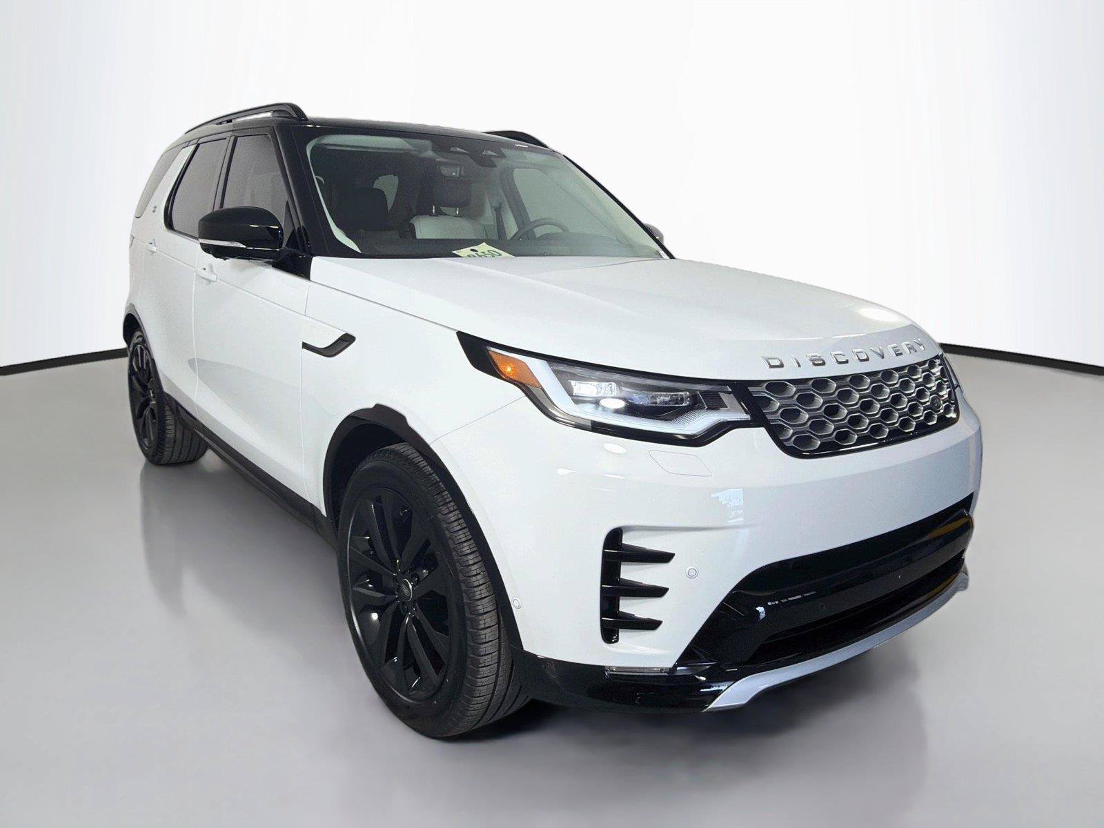 New 2026 Land Rover Discovery Limited Edition AWD/4WD image 3